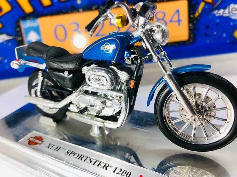 1/18 diecast Harley Davidson XLH1200 Sportster (Series #1) 1