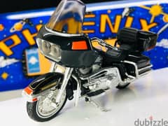 1/18 diecast Harley Davidson 80 FLT Tour Glide (Series #19) 0