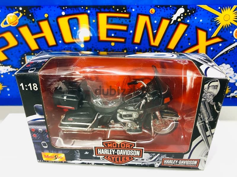 1/18 diecast Harley Davidson 80 FLT Tour Glide (Series #19) 1