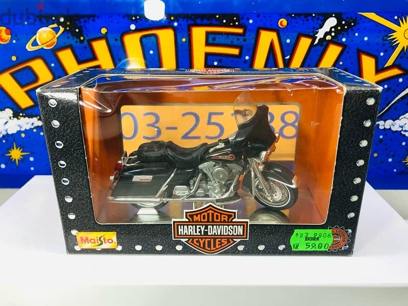 1/18 Harley Davidson FLHT Electra Glide RARE (Series #1) 3