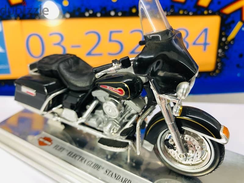 1/18 Harley Davidson FLHT Electra Glide RARE (Series #1) 4