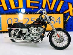 1/18 diecast box Harley Davidson FXDL Dyna Low Rider 2000 (Series #8)