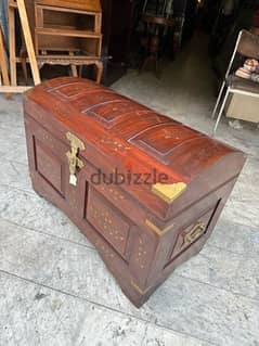 antique box hand madeصندوق انتيك بومبي من الروائع خشب جوز تنزيل نحاس