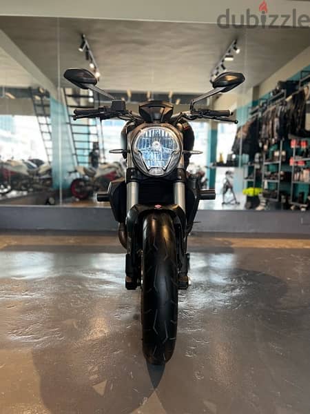 Ducati Monster 821 6