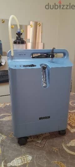 Philips Oxygen concentrator 
EverFlo