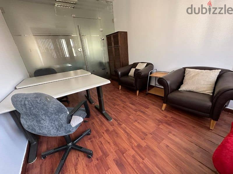 furnished office for rent مكتب بدون فرش، او مفروش، للايجار 11