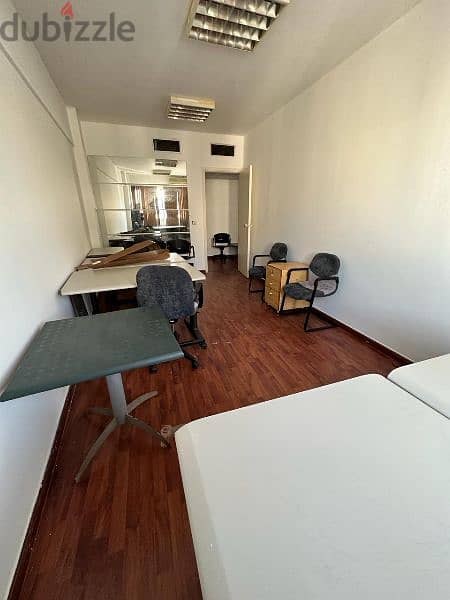 furnished office for rent مكتب مفروش/او بدون، للايجار 14