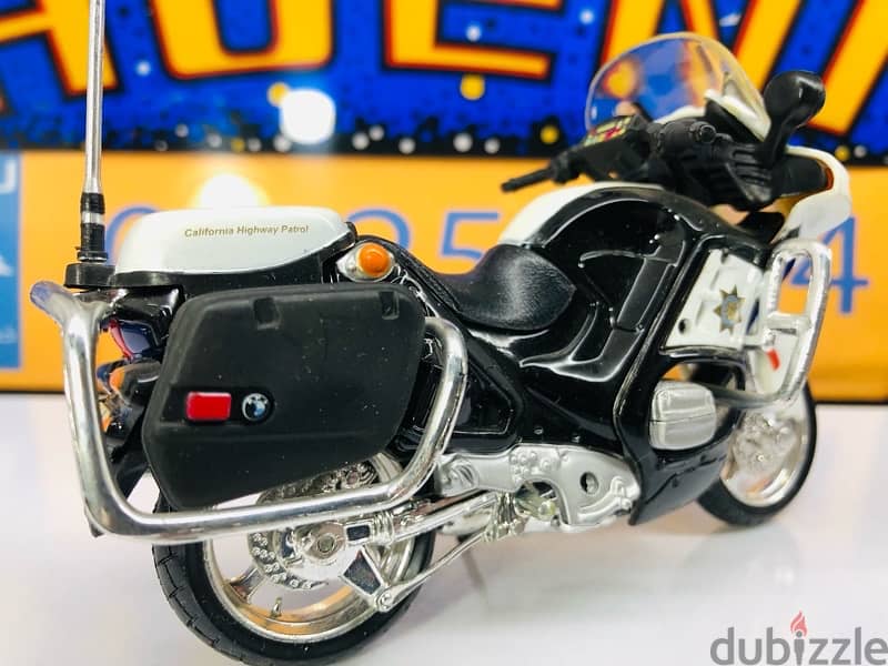 1/18 scale diecast motorcycle BMW R1100 RT CA Highway Patrol 1