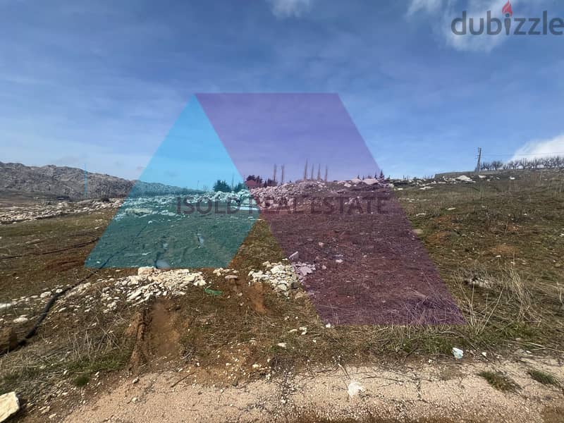 A 875 m2 land having an open mountain view for sale in Laklouk 1