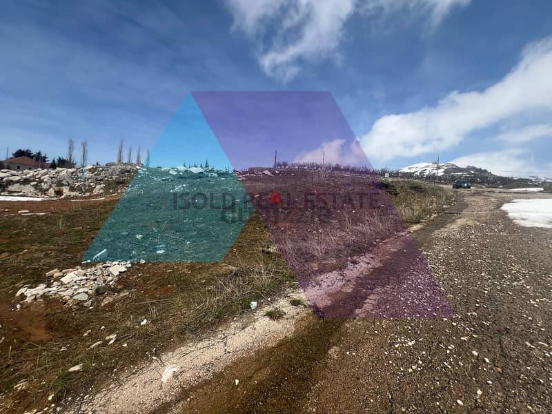 A 875 m2 land having an open mountain view for sale in Laklouk 3