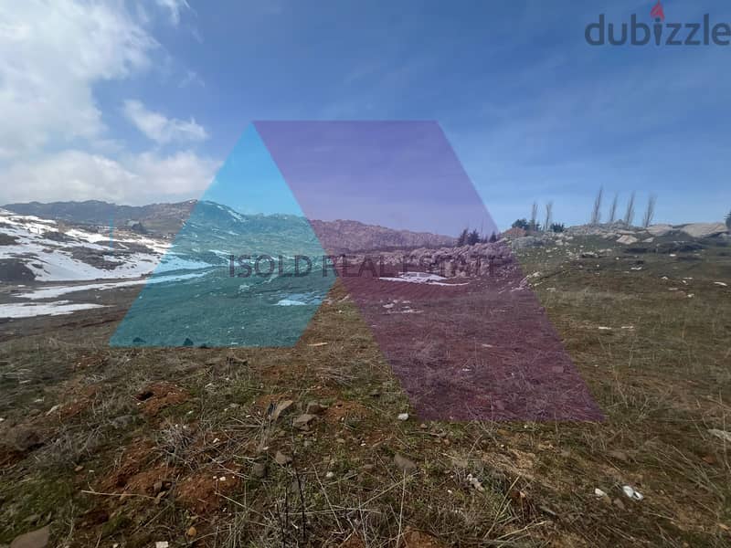 A 875 m2 land having an open mountain view for sale in Laklouk 6