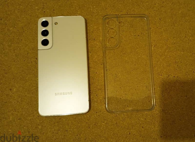 Samsung S22 Phantom white 2