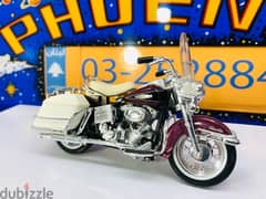 1/18 diecast Harley Davidson Boxed FLH Electra Glide 1968 (Series #18)