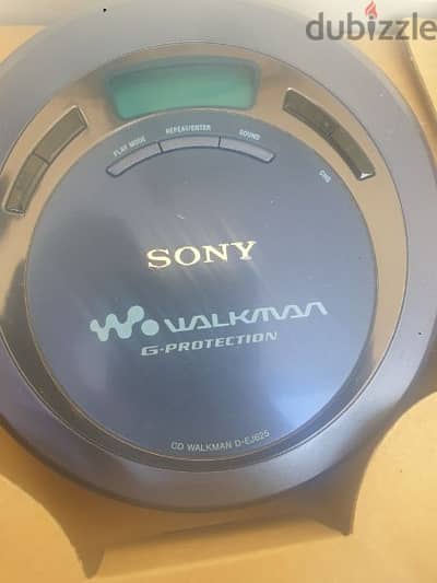 vintage walkman sony D-EJ625 cd walkman like new,very rarely used