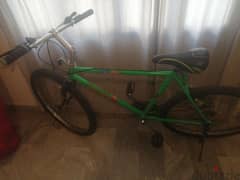 bicycle jdide ba3da size 26 mnheye 100$ 0