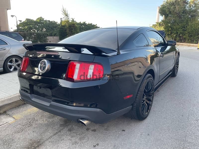 Ford mustang low mileage clean tittle 3