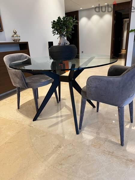 Calligaris Kent Round Table + 4 Pols Potten Chairs 7