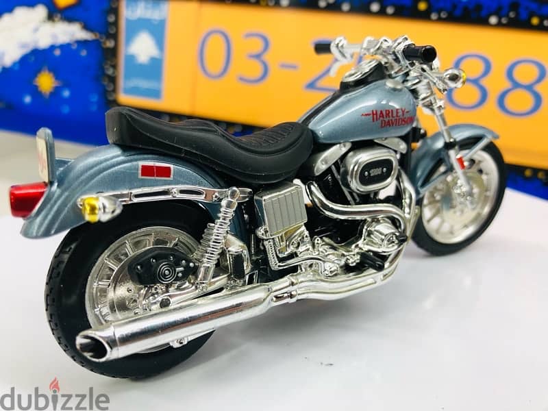 1/18 diecast motorcycle Harley Davidson FXS Low Rider 1977 (Series 19) 2