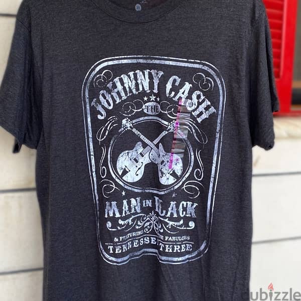 JOHNNY CASH “Man In Black” T-Shirt. 1