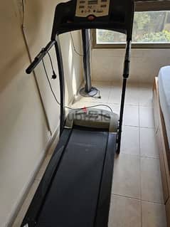 treadmill in very good condition for sale -LIFE GEAR, DYNA TRACK 97610