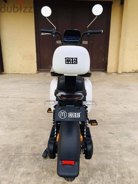 New E motorcycle 2023 zero kilometer 1-150cc 3speeds alarm fixed price 4