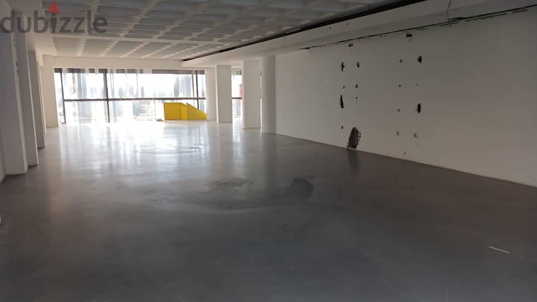 L08429-Large Showroom With A Seaview for Rent on Dbayeh Highway 3