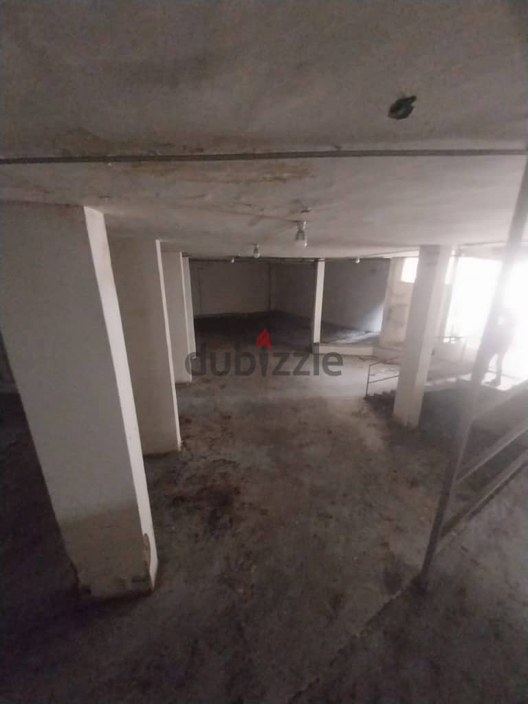 600 Sqm |  Depot in Good Condition For Sale in Dekweneh 3