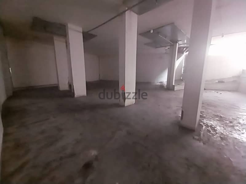 600 Sqm |  Depot in Good Condition For Sale in Dekweneh 5