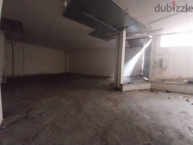 600 Sqm |  Depot in Good Condition For Sale in Dekweneh 8