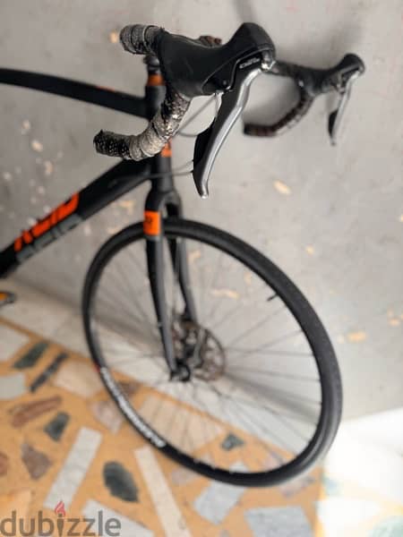 roab bike xl claris 8/2 350$ like new 3