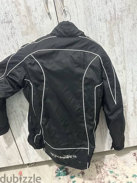 new motorcycles jacket with protection barely used 1