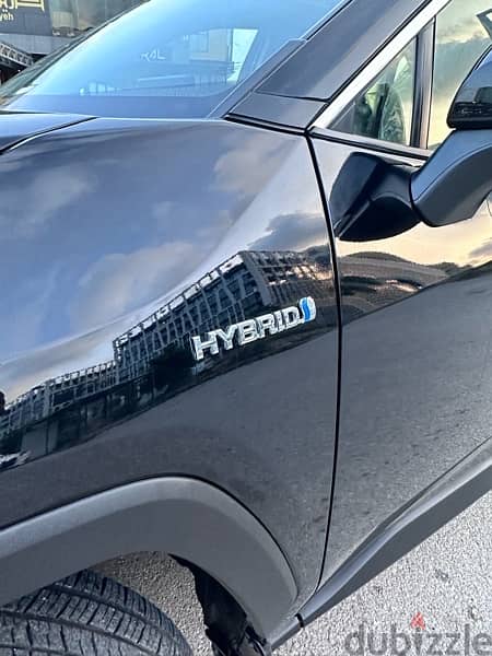 Toyota RAV4 hybrid 10