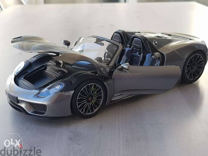 1/18 Minichamps Porsche 918 Spyder diecast model car 6