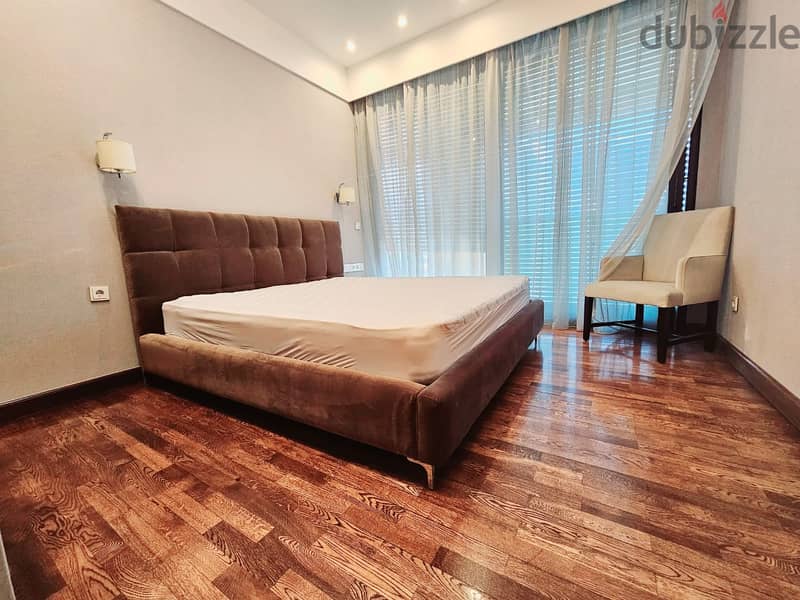 RA24-3350 Super Deluxe apartment located in the heart of Downtown 4