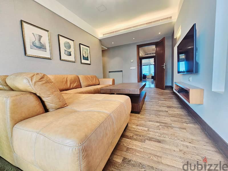 RA24-3350 Super Deluxe apartment located in the heart of Downtown 7