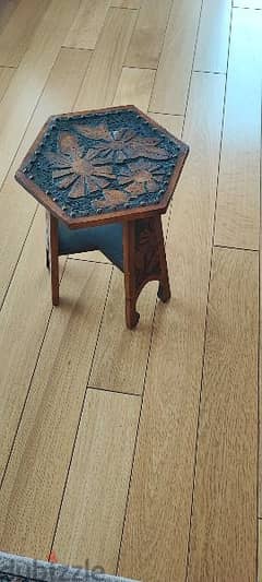 small table  antique 0