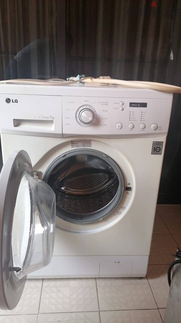 LG 7KG Washing Machine 2