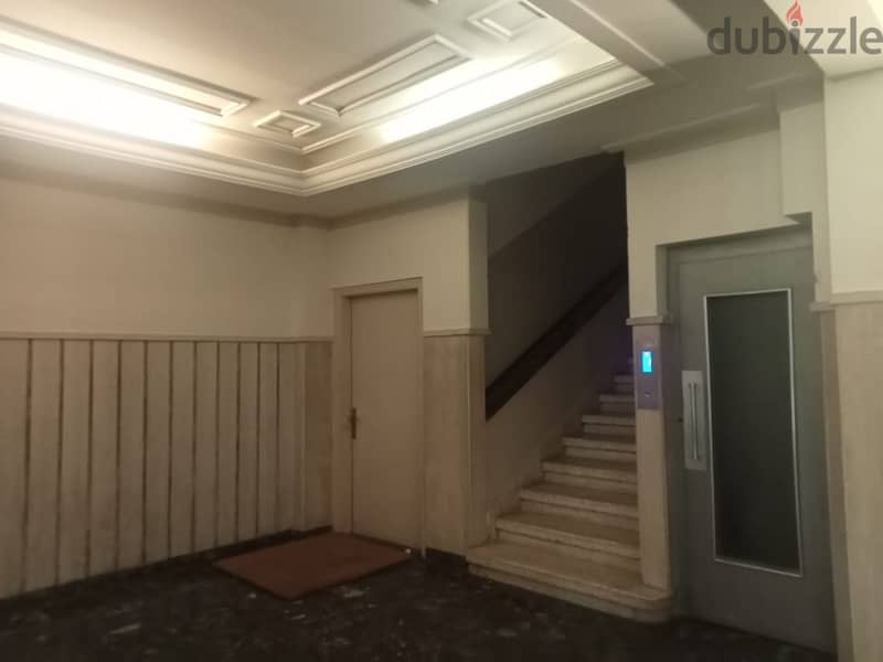 250 Sqm | Need Renovation Apartment For Sale In Furn Al Shebback 3