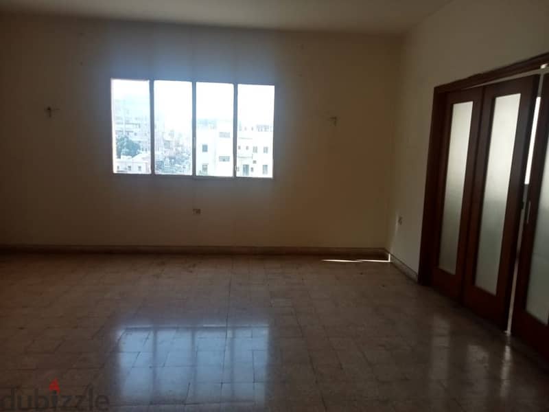 250 Sqm | Need Renovation Apartment For Sale In Furn Al Shebback 8