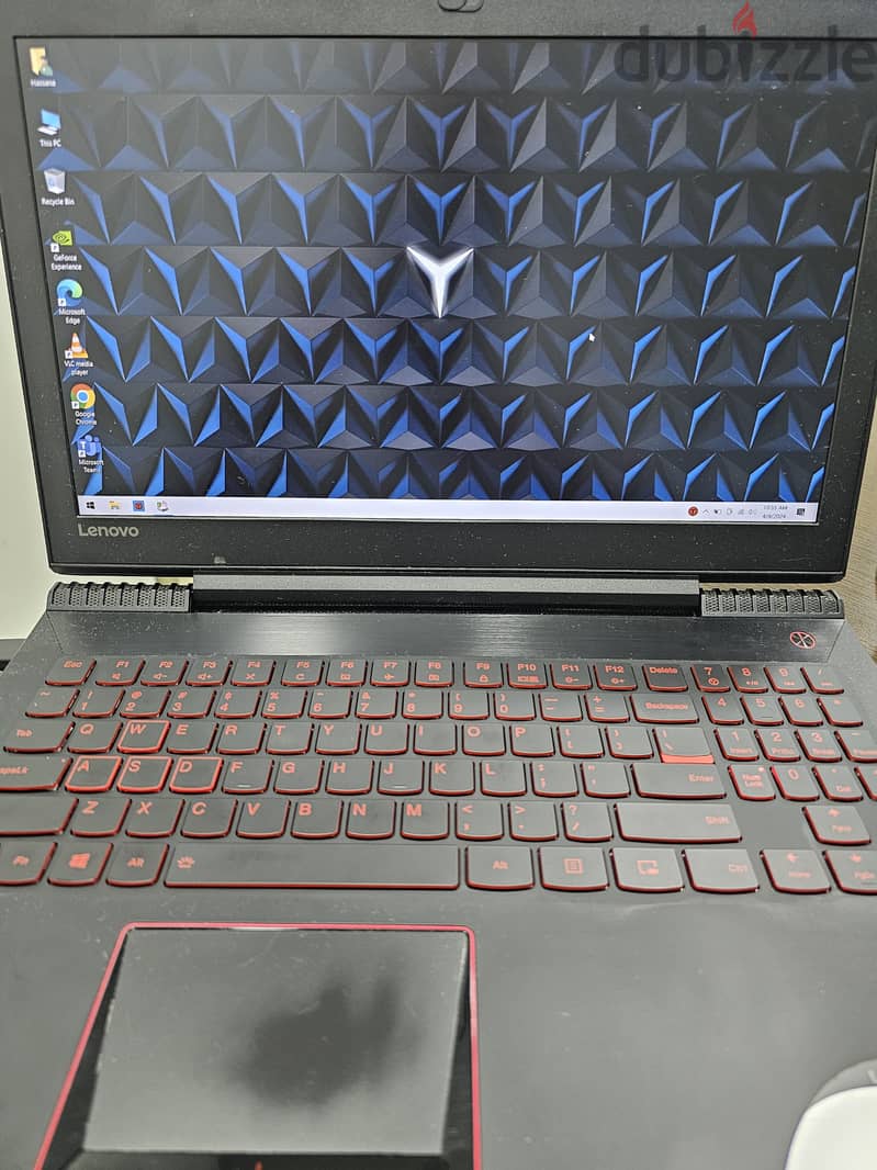 Gaming Laptop - Lenovo Legion Y520-15IKBN 2