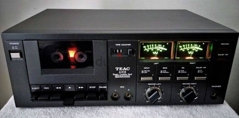 TEAC A-103

Stereo Cassette Deck with Dolby System (1977-79) 8