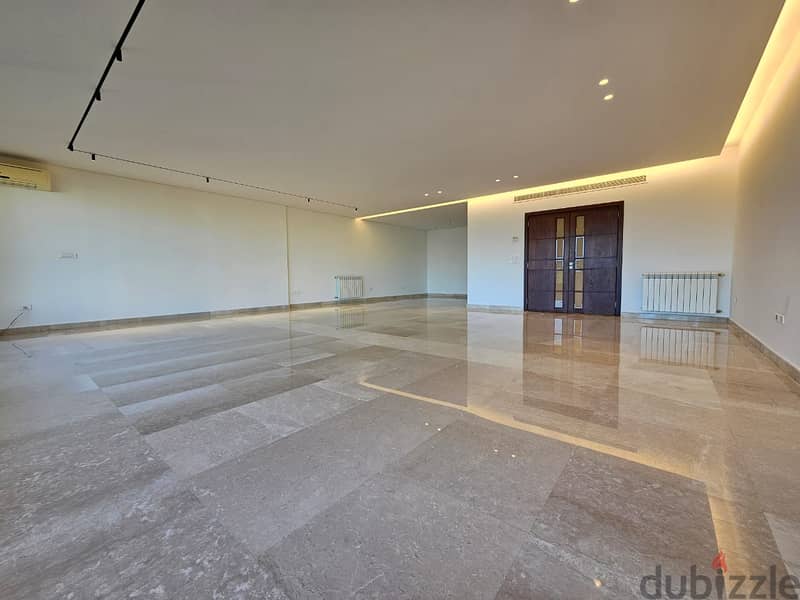 RA24-3352 Welcome to this stunning apartment for sale in Hamra, 325m2 1