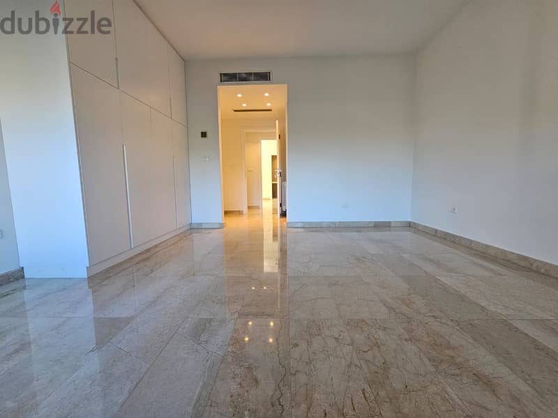 RA24-3352 Welcome to this stunning apartment for sale in Hamra, 325m2 4