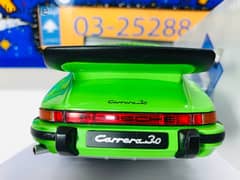 1/18 diecast Opening Porsche Carrera 911 3.2 (930)  Green Glow 0