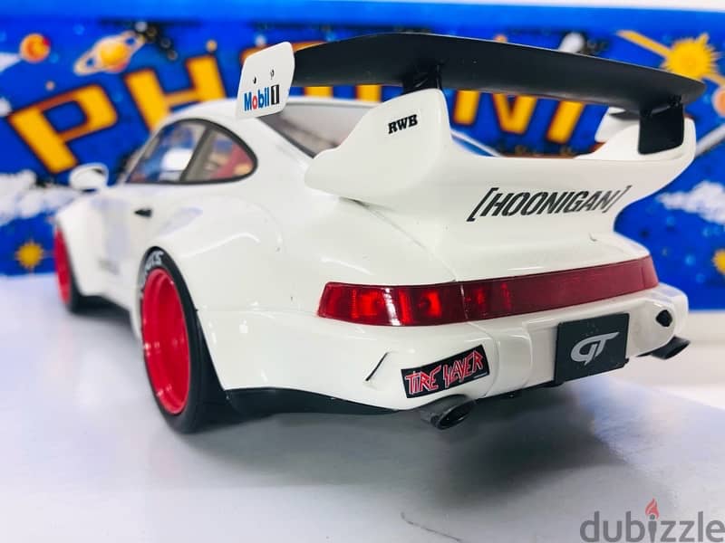 1/18 diecast GT Spirit Porsche 911 RWB 964 HOONIGAN Wht/Red Rims. 2