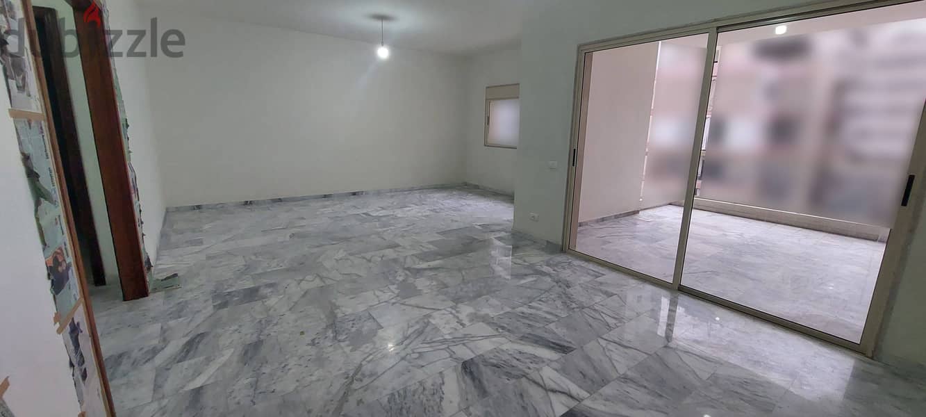 Apartment for sale in Ain El Remmaneh شقة للبيع عين الرمانة 1
