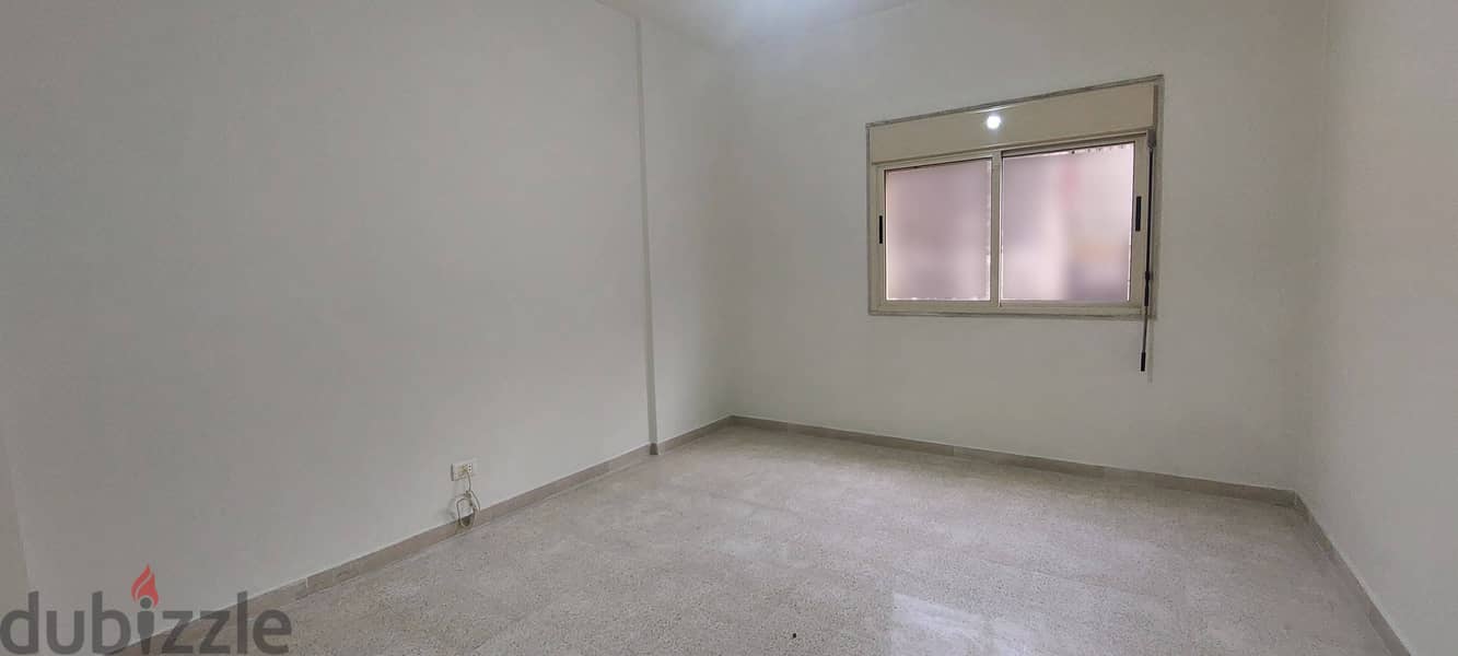 Apartment for sale in Ain El Remmaneh شقة للبيع عين الرمانة 7