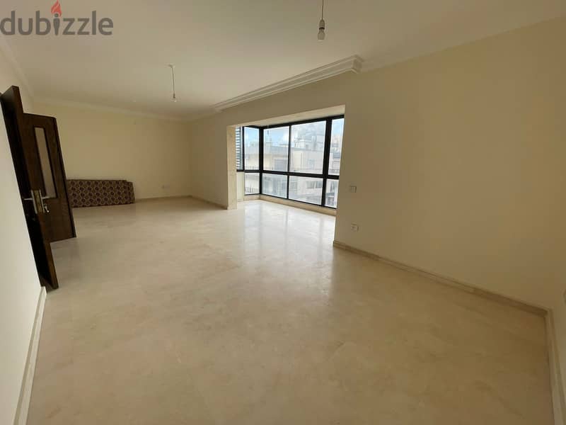 Apartment for SALE in Badaro شقة في بدارو للبيع 2