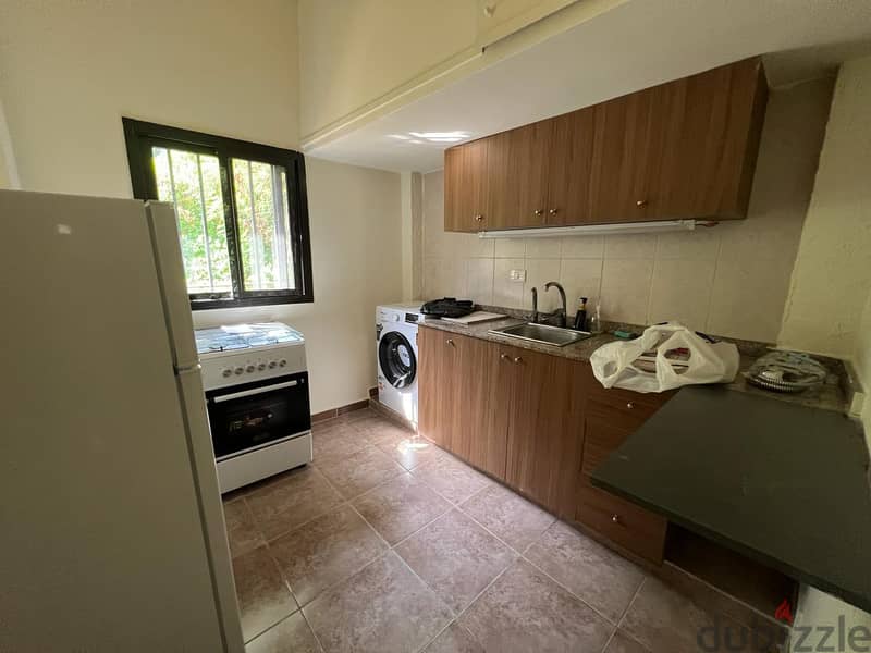Fully furnished 1 bedroom apartment - calm neighborhood 2