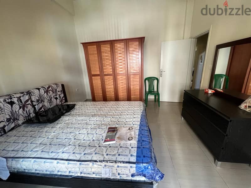 Fully furnished 1 bedroom apartment - calm neighborhood 4